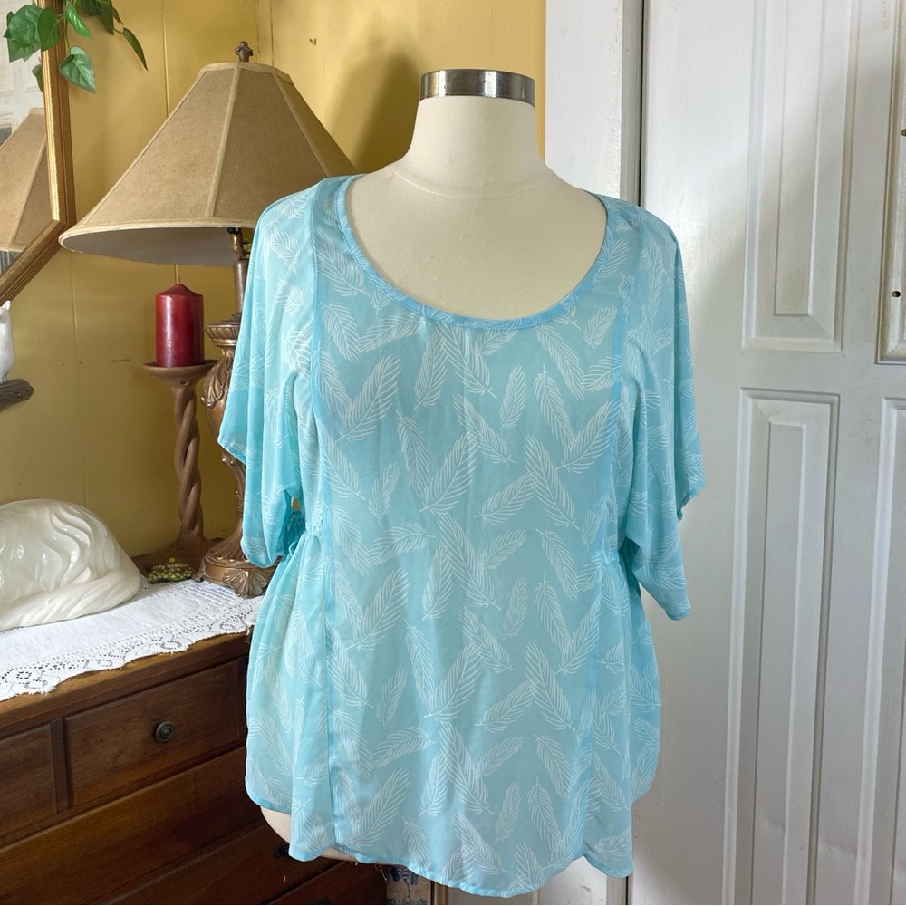 Torrid Light Blue Feather Chiffon Cinched Side Short Sleeve Blouse 1